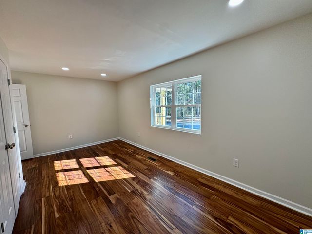 645 SKYVIEW LAKE ROAD, Warrior, AL 35180