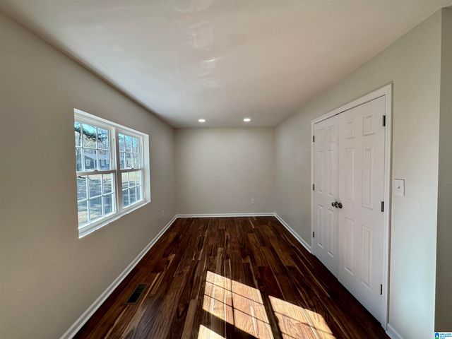 645 SKYVIEW LAKE ROAD, Warrior, AL 35180