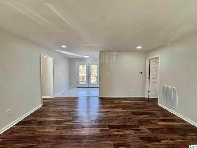 645 SKYVIEW LAKE ROAD, Warrior, AL 35180