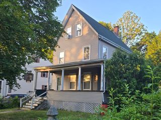 44 Perkins St, Stoneham, MA 02180