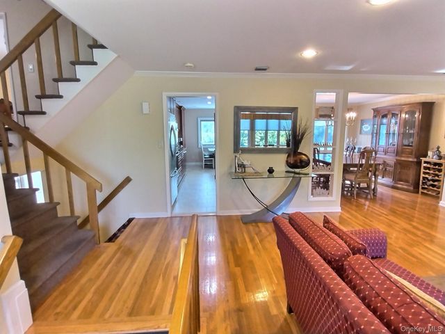 3452 Turf Road, Oceanside, NY 11572