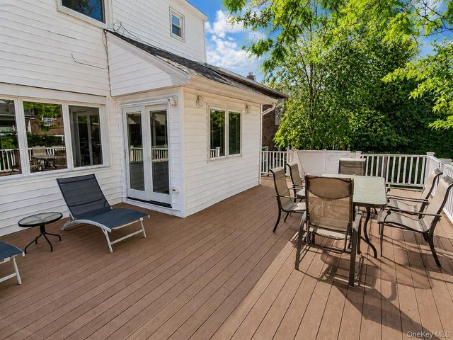 3452 Turf Road, Oceanside, NY 11572