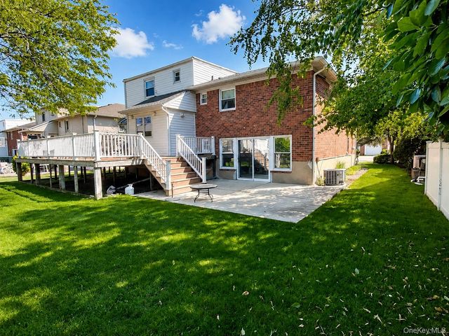 3452 Turf Road, Oceanside, NY 11572