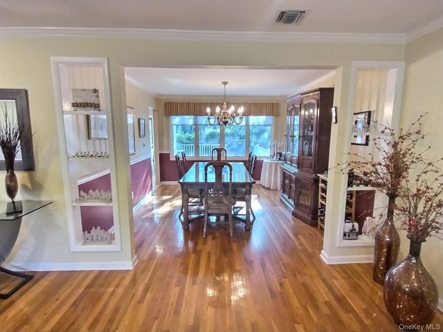 3452 Turf Road, Oceanside, NY 11572