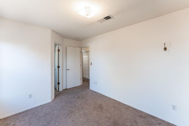 1527 Los Jardines Place NW, Albuquerque, NM 87104