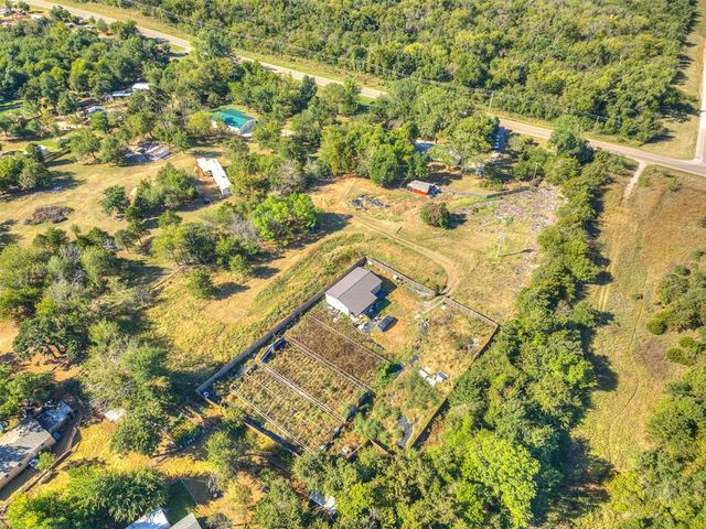 12724 S Coltrane Road, Edmond, OK 73034