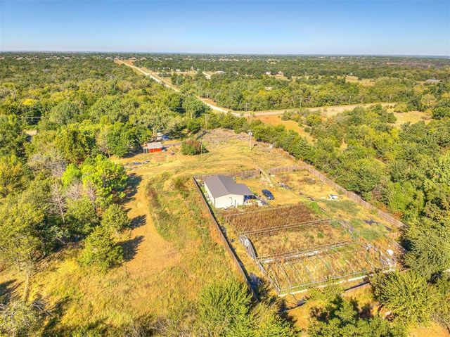 12724 S Coltrane Road, Edmond, OK 73034