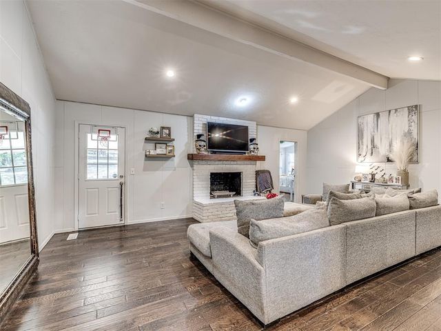 12724 S Coltrane Road, Edmond, OK 73034