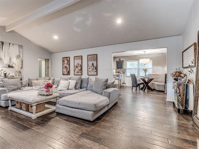 12724 S Coltrane Road, Edmond, OK 73034