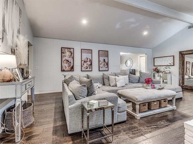 12724 S Coltrane Road, Edmond, OK 73034