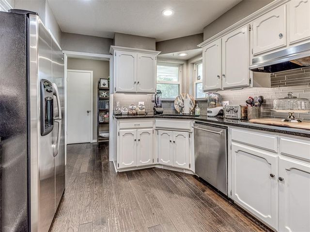 12724 S Coltrane Road, Edmond, OK 73034