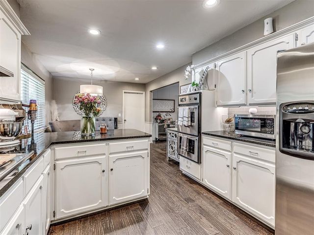 12724 S Coltrane Road, Edmond, OK 73034