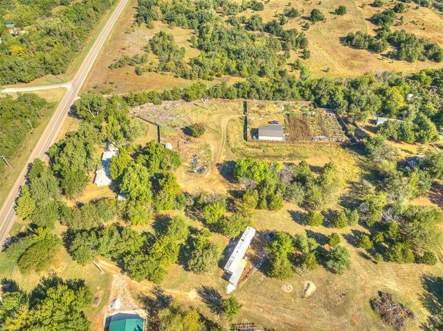 12724 S Coltrane Road, Edmond, OK 73034