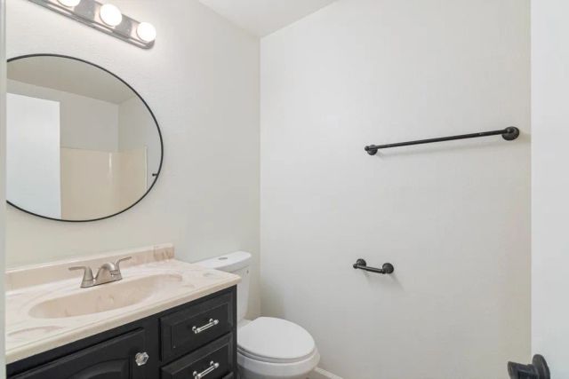 5655 Falling Leaf, Jurupa Valley, CA 92509