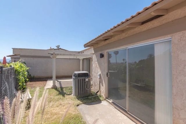 5655 Falling Leaf, Jurupa Valley, CA 92509