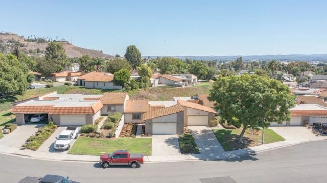 5655 Falling Leaf, Jurupa Valley, CA 92509