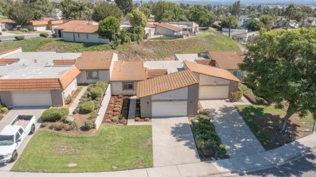 5655 Falling Leaf, Jurupa Valley, CA 92509
