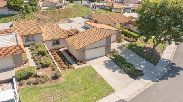 5655 Falling Leaf, Jurupa Valley, CA 92509