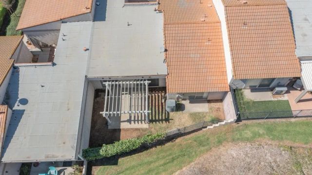 5655 Falling Leaf, Jurupa Valley, CA 92509