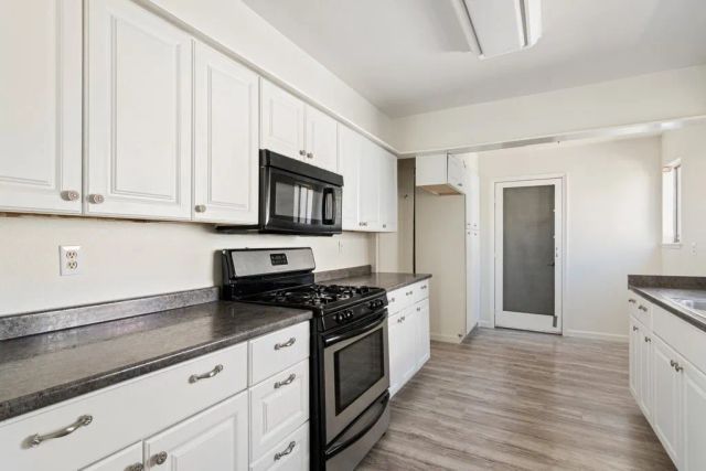 5655 Falling Leaf, Jurupa Valley, CA 92509