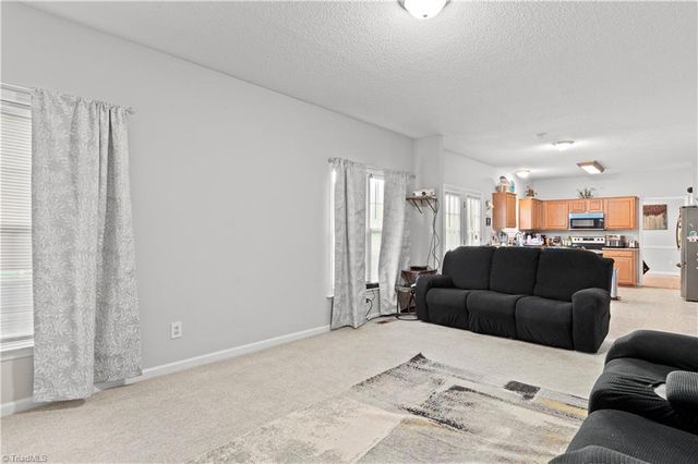 5355 Angel Oaks Drive, Winston-salem, NC 27105