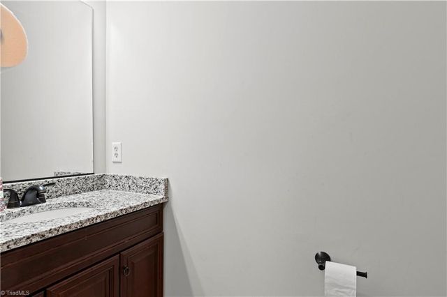 5355 Angel Oaks Drive, Winston-salem, NC 27105