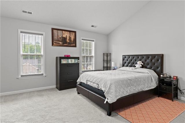 5355 Angel Oaks Drive, Winston-salem, NC 27105