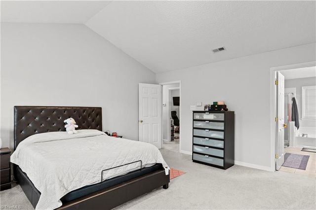 5355 Angel Oaks Drive, Winston-salem, NC 27105