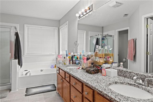 5355 Angel Oaks Drive, Winston-salem, NC 27105