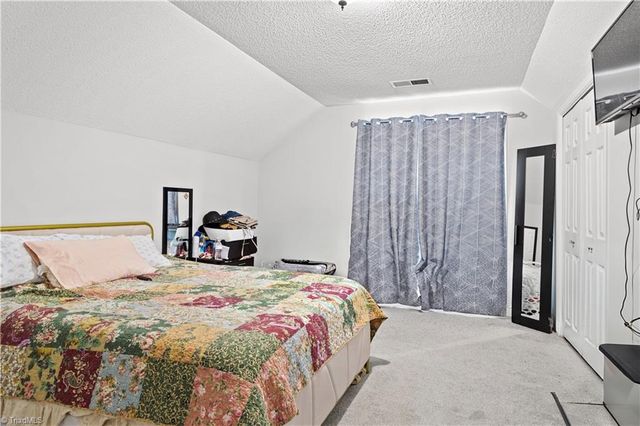 5355 Angel Oaks Drive, Winston-salem, NC 27105