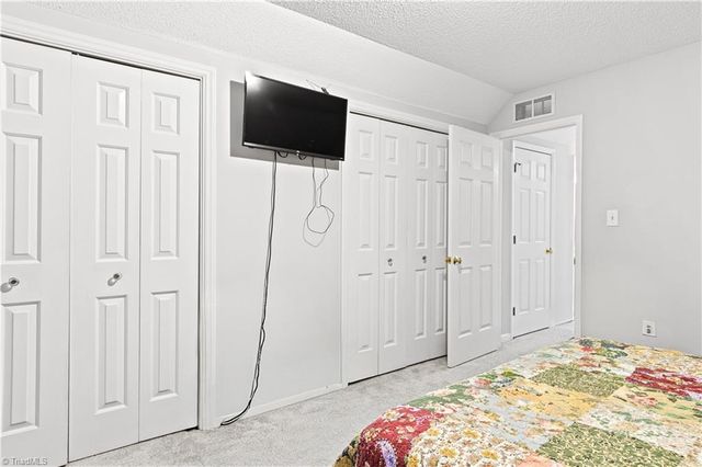 5355 Angel Oaks Drive, Winston-salem, NC 27105