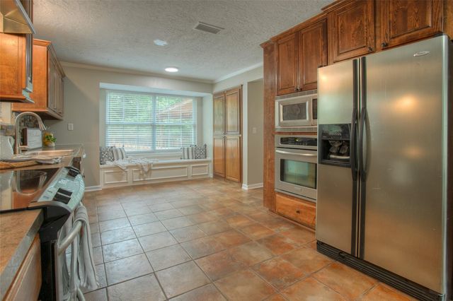 6016 Teas Nursery Road, Conroe, TX 77304