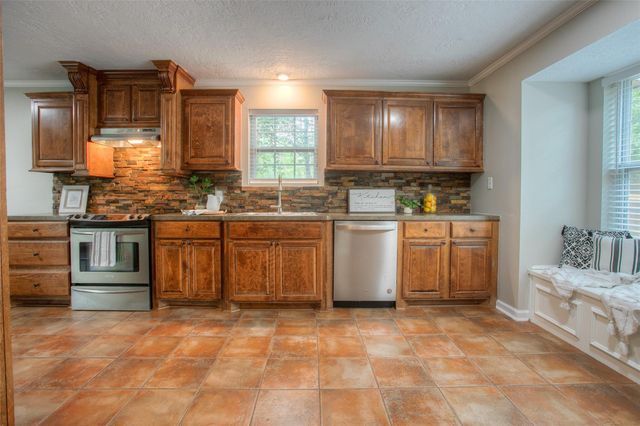 6016 Teas Nursery Road, Conroe, TX 77304