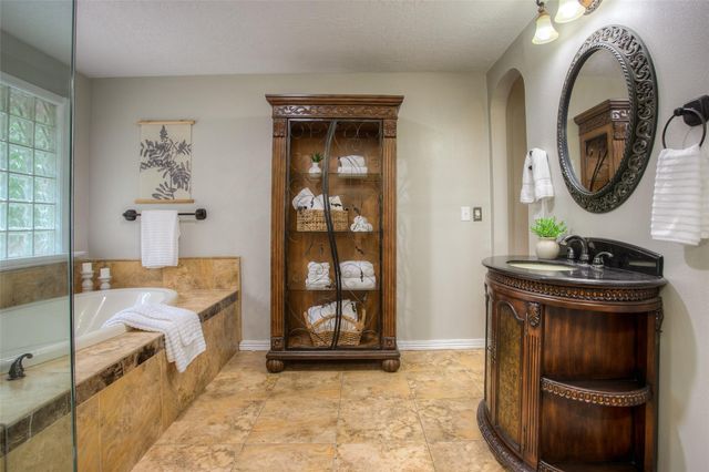 6016 Teas Nursery Road, Conroe, TX 77304