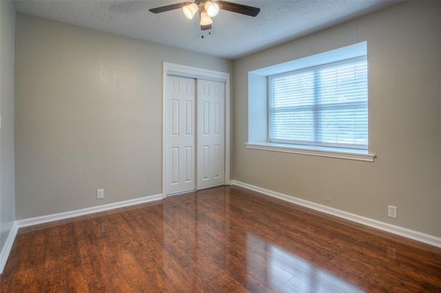 6016 Teas Nursery Road, Conroe, TX 77304