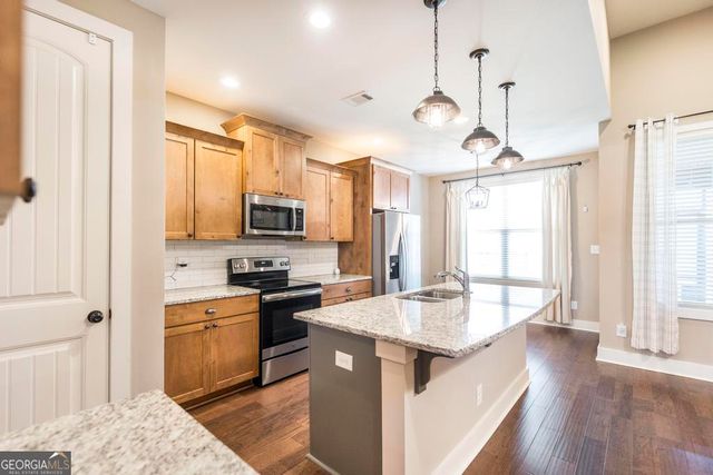 213 Barnyard Way, Perry, GA 31069