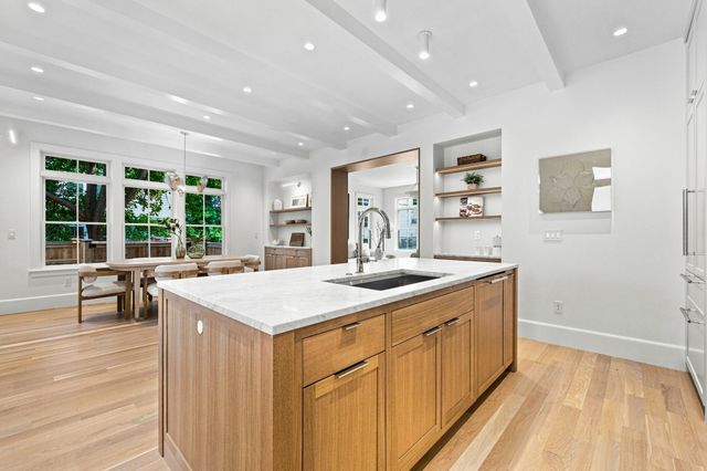 13 Hubbard Avenue, Cambridge, MA 02140