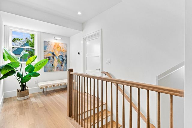 13 Hubbard Avenue, Cambridge, MA 02140