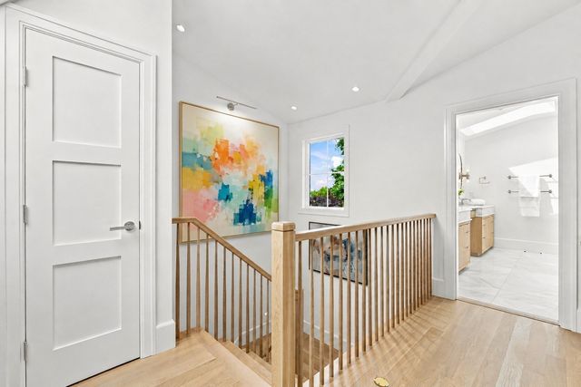 13 Hubbard Avenue, Cambridge, MA 02140