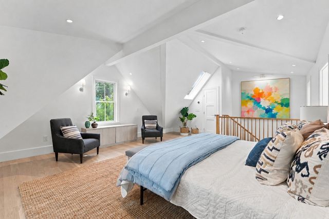 13 Hubbard Avenue, Cambridge, MA 02140