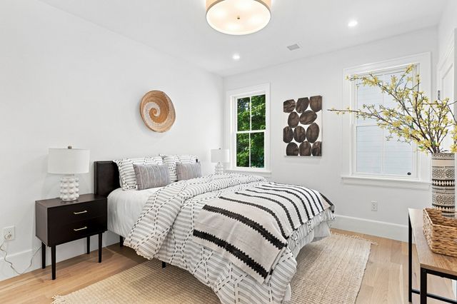 13 Hubbard Avenue, Cambridge, MA 02140