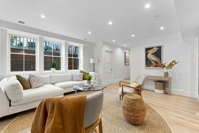 13 Hubbard Avenue, Cambridge, MA 02140