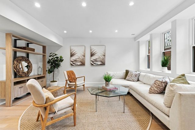 13 Hubbard Avenue, Cambridge, MA 02140