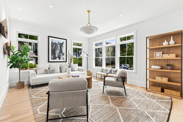 13 Hubbard Avenue, Cambridge, MA 02140