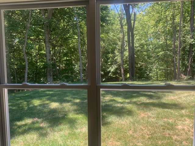 124 Grayson Ln, White House, TN 37188