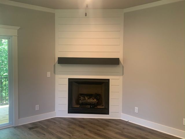 124 Grayson Ln, White House, TN 37188