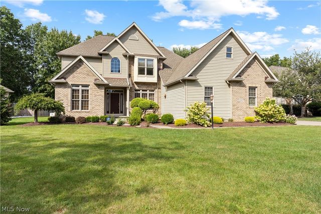 5317 Middlebury Court, Sheffield Village, OH 44054