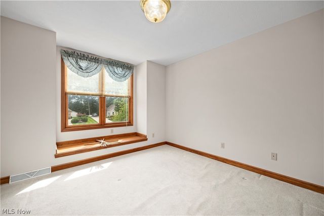 5317 Middlebury Court, Sheffield Village, OH 44054