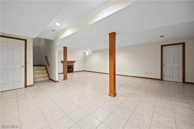 5317 Middlebury Court, Sheffield Village, OH 44054
