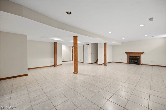 5317 Middlebury Court, Sheffield Village, OH 44054